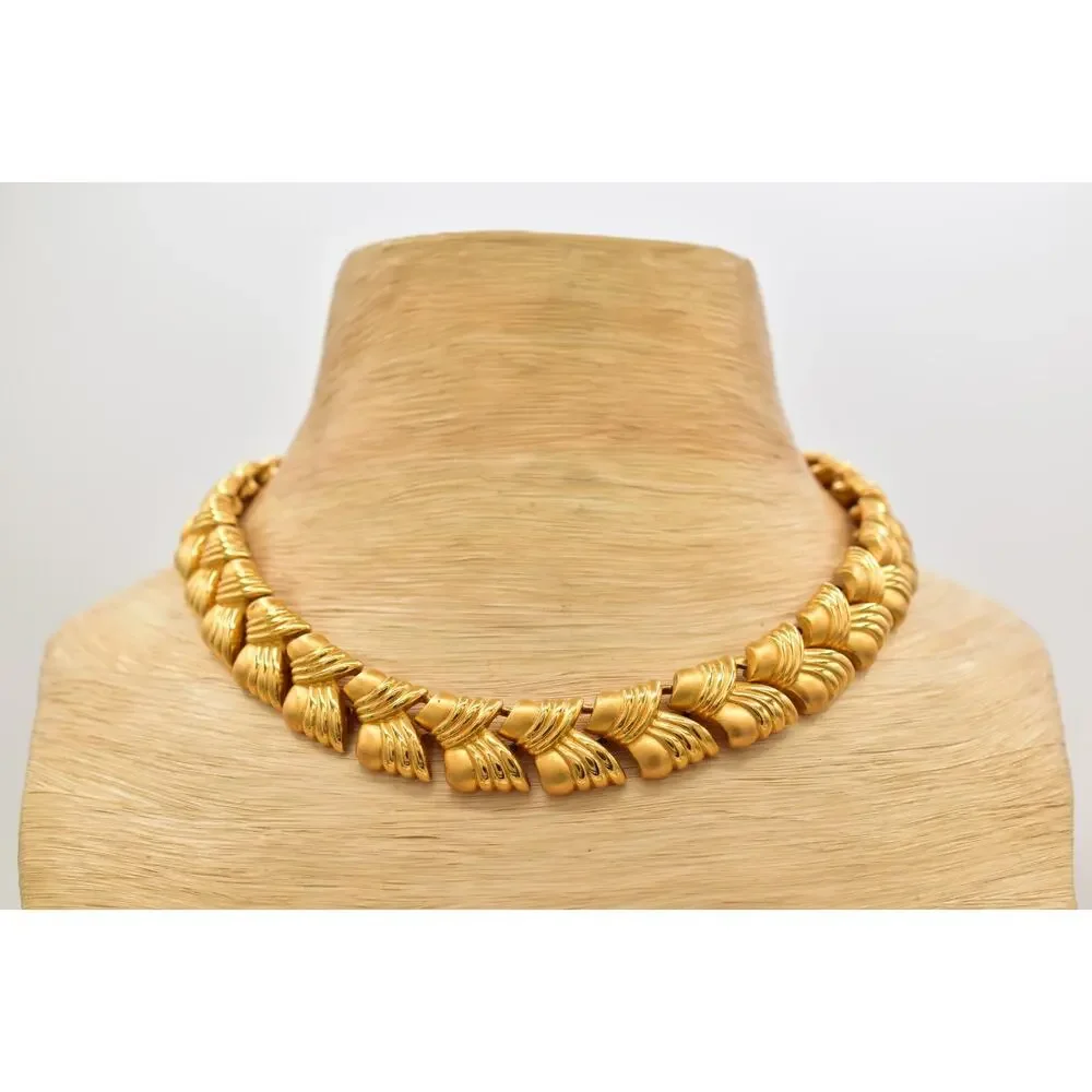 Napier Vintage Collar Necklace Matte Brushed Gold Polished Chunky Signed BinBD